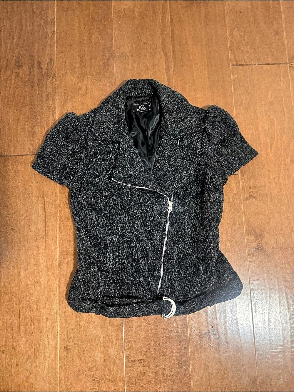 LOB Grey / Black Short Sleeve Zip Front Top size 2